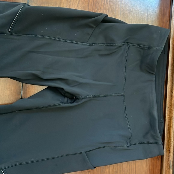 Lululemon running tights - size 4 - Picture 5 of 5